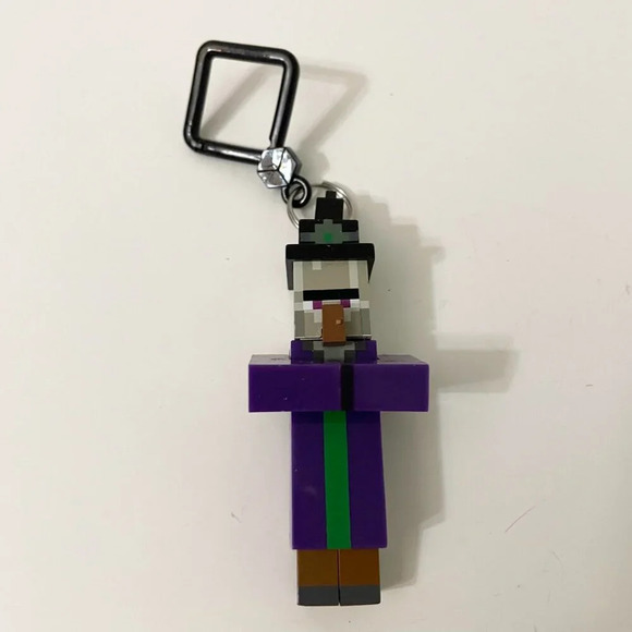 Minecraft Witch Keychain Hanger and Mini Figure Alex with Boat - Picture 5 of 15